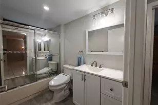 601 Ives Dairy Rd, Miami, FL 33179 - Photo 9