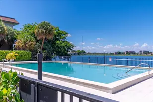 601 Ives Dairy Rd, Miami, FL 33179 - Photo 33
