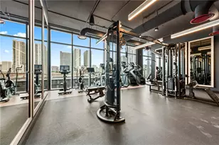 20 NE 11th St, Miami, FL 33132 - Photo 21