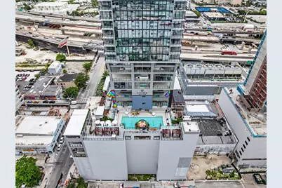 20 NE 11th St #2211, Miami, FL 33132 - Photo 25