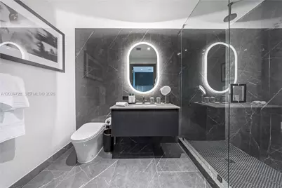 20 NE 11th St #2211, Miami, FL 33132 - Photo 13