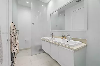 10260 NW 63 Terrace #213, Miami, FL 33178 - Photo 15