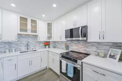 1985 S Ocean Dr #8P, Hallandale Beach, FL 33009 - Photo 11