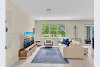 1183 Eucalyptus Dr, Hollywood, FL 33021 - Photo 9