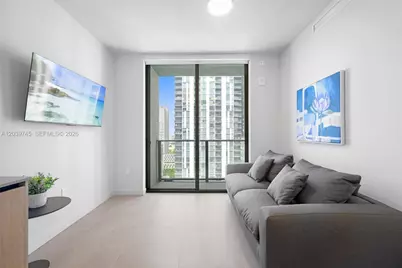 121 NE 5th St #3006, Miami, FL 33132 - Photo 1