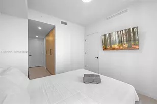 121 NE 5th St, Miami, FL 33132 - Photo 7