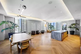 121 NE 5th St, Miami, FL 33132 - Photo 21