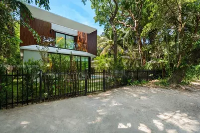 3579 Avocado Ave, Miami, FL 33133 - Photo 21