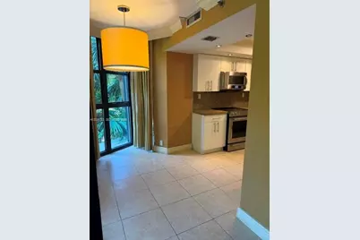 2000 Towerside Ter #301, Miami, FL 33138 - Photo 13