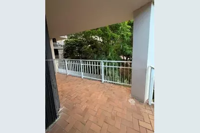 2000 Towerside Ter #301, Miami, FL 33138 - Photo 21