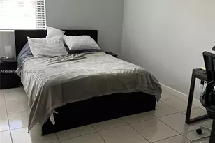 10135 NW 9th St Cir, Miami, FL 33172 - Photo 9