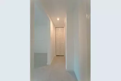 3676 Oak Ave #5, Miami, FL 33133 - Photo 9