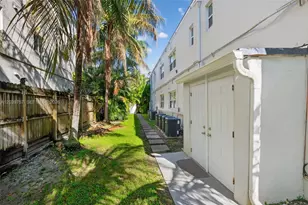 3676 Oak Ave, Miami, FL 33133 - Photo 17