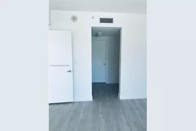 1750 N Bayshore Dr #2112, Miami, FL 33132 - Photo 7