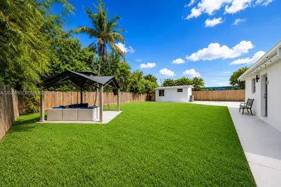 10731 SW 51st Dr, Miami, FL 33165 - Photo 3