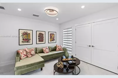 291 E Shore Dr E, Miami, FL 33133 - Photo 57