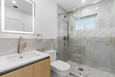 291 E Shore Dr E, Miami, FL 33133 - Photo 35