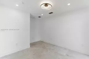 291 E Shore Dr E, Miami, FL 33133 - Photo 19