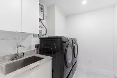 291 E Shore Dr E, Miami, FL 33133 - Photo 101