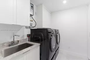 291 E Shore Dr E, Miami, FL 33133 - Photo 101