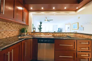 2016 Bay Dr, Miami Beach, FL 33141 - Photo 5