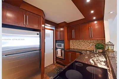 2016 Bay Dr #201, Miami Beach, FL 33141 - Photo 7