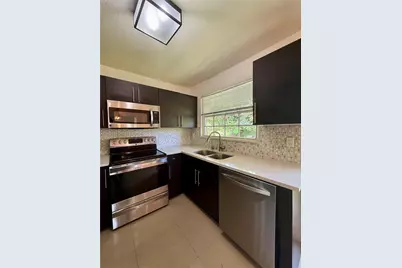 4456 SW 10th St, Miami, FL 33134 - Photo 7