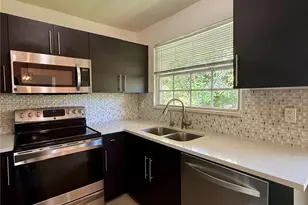 4456 SW 10th St, Miami, FL 33134 - Photo 7