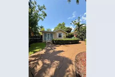 4456 SW 10th St, Miami, FL 33134 - Photo 1