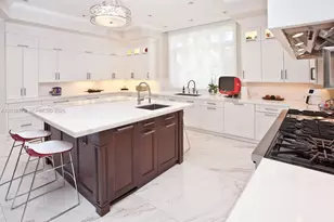 165 Paloma Dr, Coral Gables, FL 33143 - Photo 9