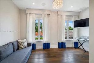 165 Paloma Dr, Coral Gables, FL 33143 - Photo 25