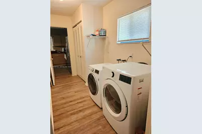 1327 NW 87th Ter, Coral Springs, FL 33071 - Photo 31