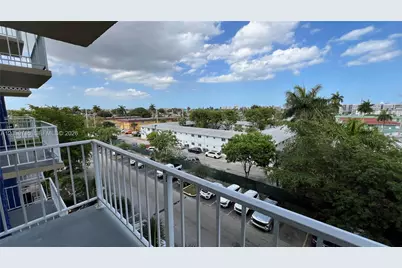 4550 NW 9th St #516E, Miami, FL 33126 - Photo 9