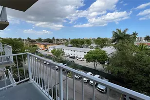4550 NW 9th St, Miami, FL 33126 - Photo 9