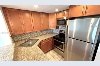 4550 NW 9th St #516E, Miami, FL 33126 - Photo 5