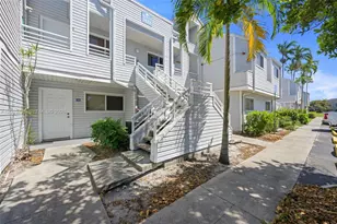 3449 NW 44th St, Oakland Park, FL 33309 - Photo 1