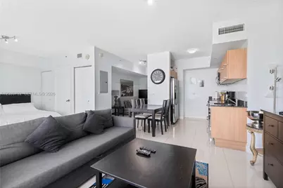 350 S Miami Ave #2815, Miami, FL 33130 - Photo 13