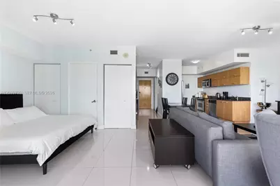 350 S Miami Ave #2815, Miami, FL 33130 - Photo 33
