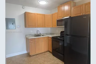 715 NE 2nd Ave #204, Fort Lauderdale, FL 33304 - Photo 7