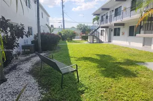 715 NE 2nd Ave, Fort Lauderdale, FL 33304 - Photo 3