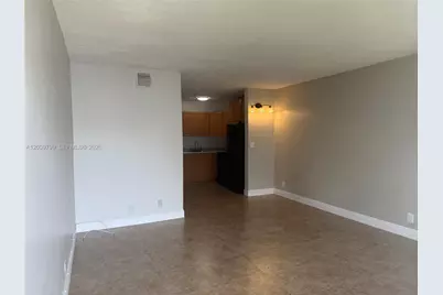 715 NE 2nd Ave #204, Fort Lauderdale, FL 33304 - Photo 5