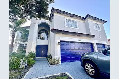 2105 NE 38th Rd, Homestead, FL 33033 - Photo 1