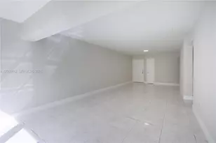 9180 Fontainebleau Blvd, Miami, FL 33172 - Photo 3