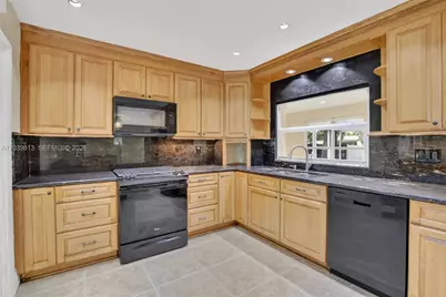 5511 Taylor St, Hollywood, FL 33021 - Photo 15
