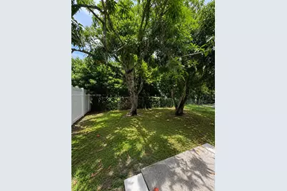 1225 NW 58th Ave #1225, Lauderhill, FL 33313 - Photo 9