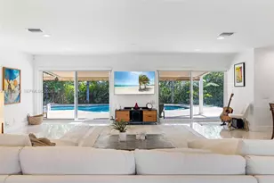 1014 Jefferson St, Hollywood, FL 33019 - Photo 9