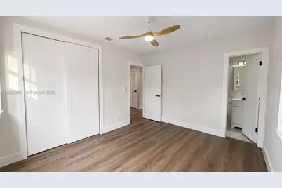1155 Hayes St, Hollywood, FL 33019 - Photo 11