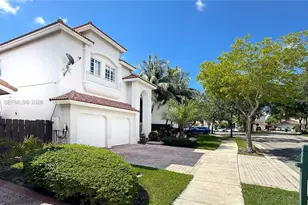 5853 NW 111th Ave, Doral, FL 33178 - Photo 3