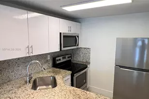 4550 NW 9th St, Miami, FL 33126 - Photo 5