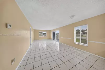 505 NW 177th St #103, Miami Gardens, FL 33169 - Photo 5